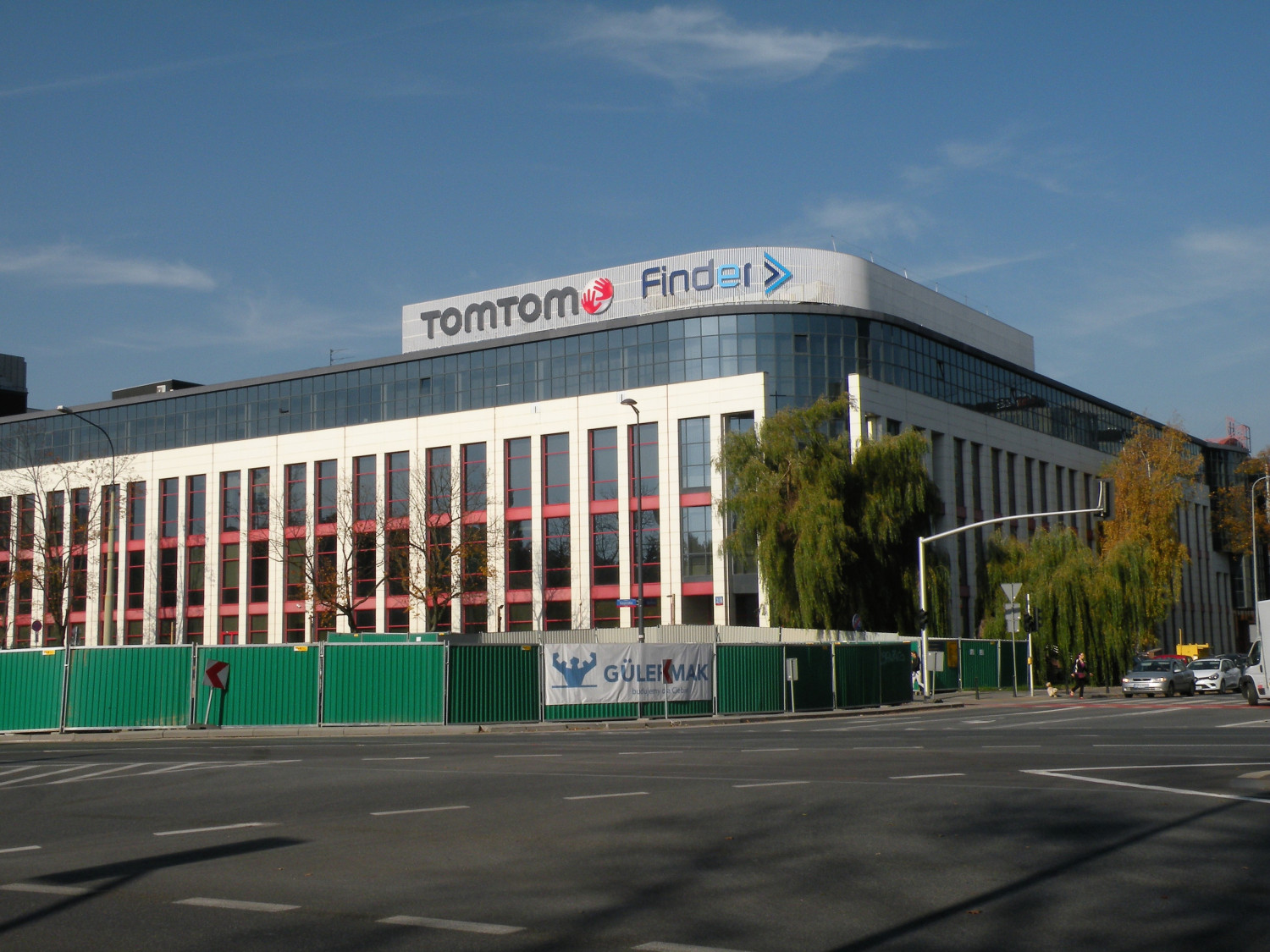 Zdjęcie architektury budynku Centrala Kredyt Banku SA